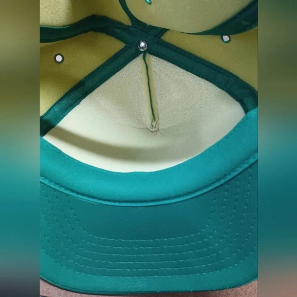 Green Hat - Picture 3 of 11